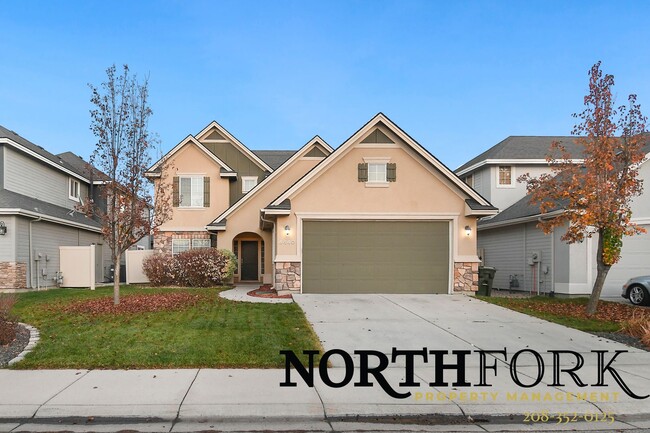 property at 4440 N Kilee Ave