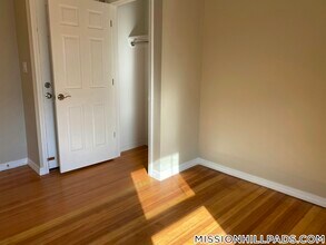 119 George St, Unit 3 in Boston, MA - Building Photo - Building Photo