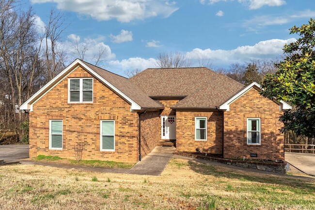 118 River Chase, Unit AUCPWX in Hendersonville, TN - Building Photo - Building Photo