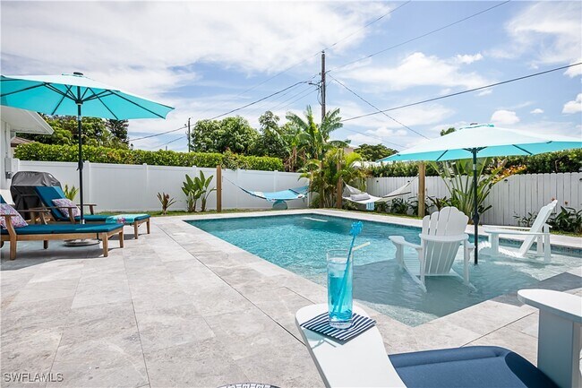 property at 682 95th Ave N