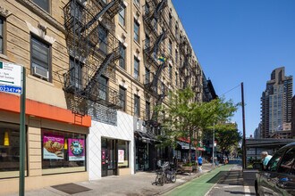 1229 1st Ave in New York, NY - Building Photo - Building Photo