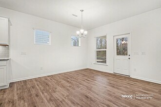 1817 Riverbend Ave in Monroe, NC - Foto de edificio - Building Photo