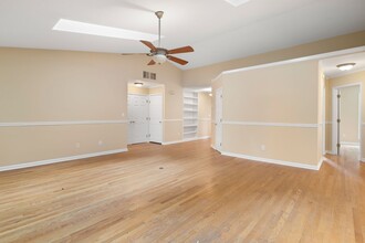 302 Springfield Ct in Fletcher, NC - Building Photo - Building Photo