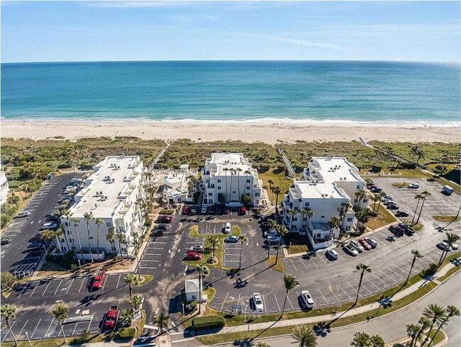 8600 Ridgewood Ave in Cape Canaveral, FL - Building Photo - Building Photo