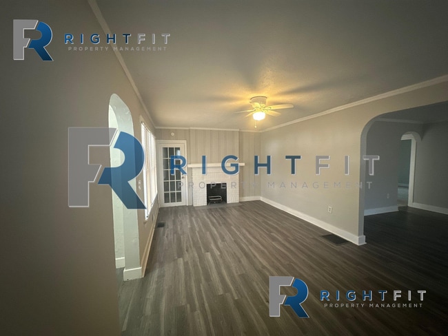 1371 Kingsley Ave in Dayton, OH - Building Photo - Building Photo