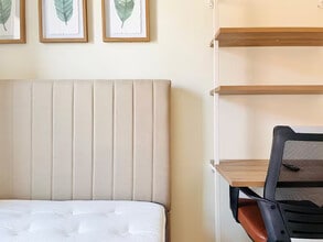 Furnished room/NOT APARTMENT, Unit 5 in Brooklyn, NY - Foto de edificio - Building Photo