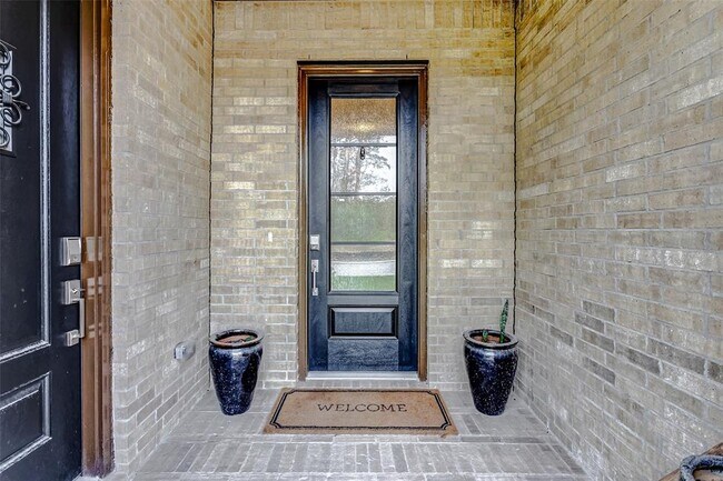 22030 Gateway Arch Dr in Porter, TX - Foto de edificio - Building Photo