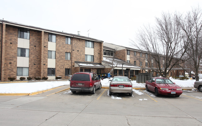 Jacobs Place Apartments in Des Moines, IA - Foto de edificio - Building Photo