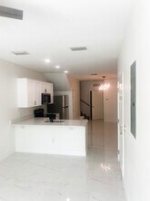 1003 Creek Park Ct in Dunedin, FL - Building Photo - Building Photo