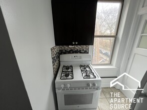 1367 W Estes Ave in Chicago, IL - Building Photo - Building Photo