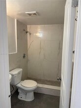 1001 NW 45th Ave in Miami, FL - Building Photo - Building Photo