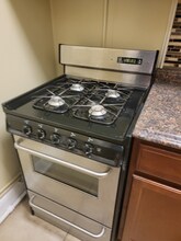 220 W Madison St in Baltimore, MD - Building Photo - Building Photo