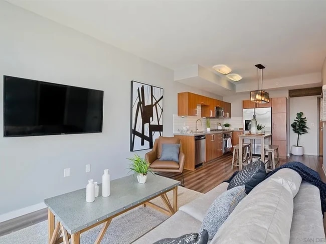 property at 800 The Mark Ln