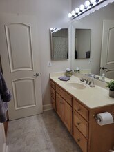 1467 Marchbanks Dr, Unit #4 in Walnut Creek, CA - Building Photo - Building Photo