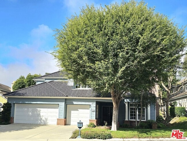 property at 43 Hillcrest Meadows