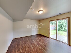 1102 Merea Ln in Sultan, WA - Foto de edificio - Building Photo
