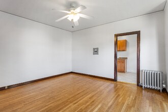 365 Hanover Ave in Oakland, CA - Building Photo - Building Photo
