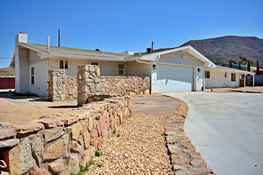 2521 Harvard Ave in Alamogordo, NM - Building Photo