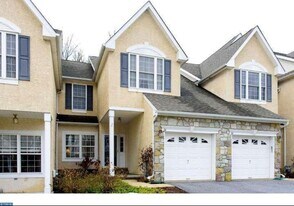 36 Kennedy Dr in Downingtown, PA - Building Photo