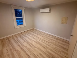 511 Spottswood St in Fredericksburg, VA - Foto de edificio - Building Photo