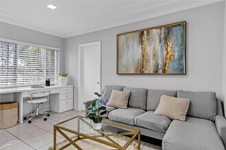 437 NE 107th St in Miami, FL - Building Photo - Building Photo