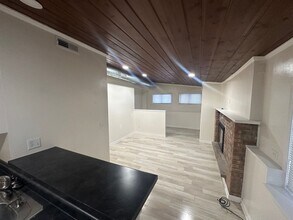 504 Stuart Ave in Kalamazoo, MI - Building Photo - Building Photo