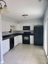 1375 Longlac Rd in Virginia Beach, VA - Building Photo - Building Photo