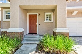 215 Marquis Terrace in Fremont, CA - Building Photo - Building Photo