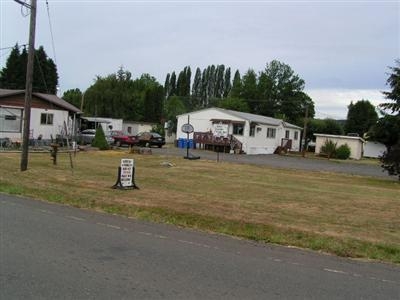 Mobile Home Park in Pe Ell, WA - Building Photo