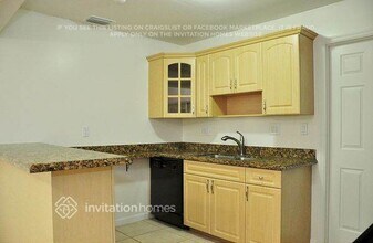 7714 SW 6th Ct in North Lauderdale, FL - Foto de edificio - Building Photo