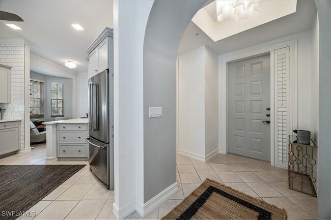 700 Bentwater Cir, Unit 104 in Naples, FL - Building Photo - Building Photo