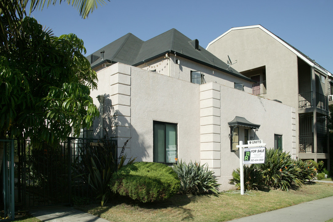 1263 E Ocean Blvd in Long Beach, CA - Building Photo