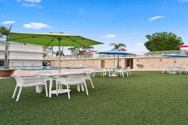 property at 1500 N Thacker Ave