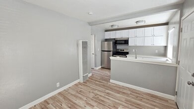 2318 San Juan Ave, Unit 3 in Walnut Creek, CA - Building Photo - Building Photo