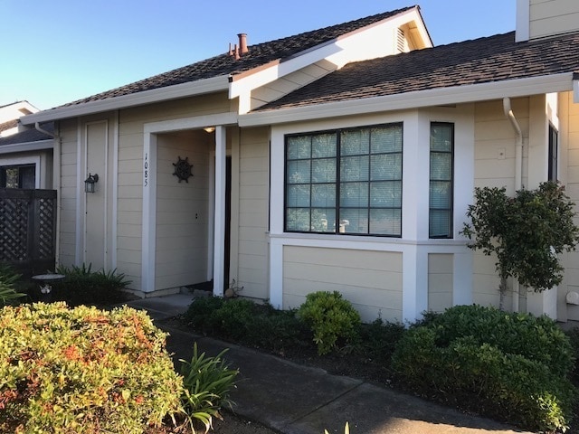 1085 Highlander Dr in Seaside, CA - Building Photo - Building Photo