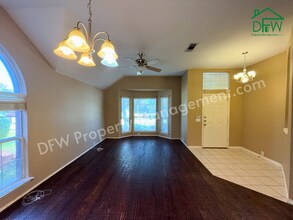 3024 Peppercorn Dr in Euless, TX - Building Photo - Building Photo