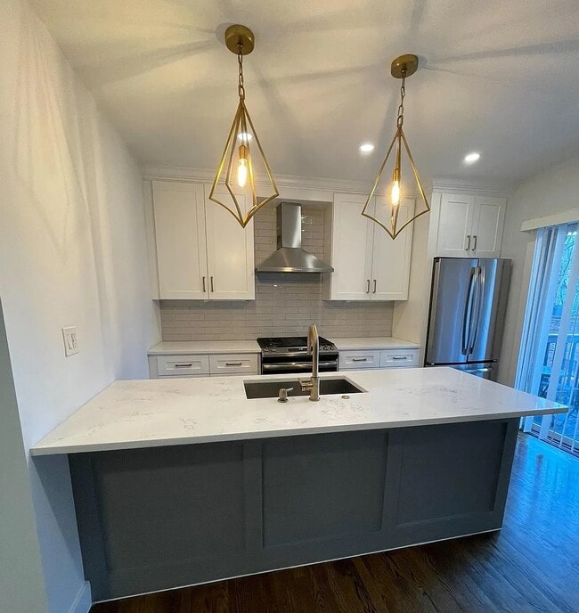 156 Bremen St, Unit 2