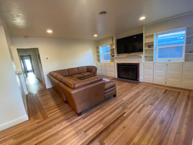 3654 52nd St in Sacramento, CA - Building Photo - Building Photo