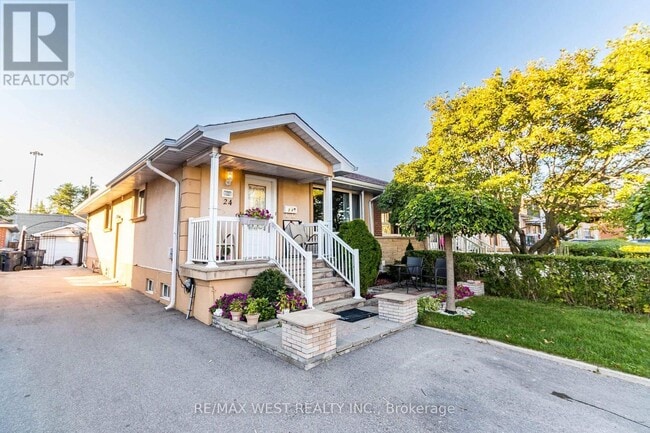 property at 24 Clarion Rd