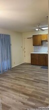 1008 Vly Frg Dr, Unit 3 in Schertz, TX - Building Photo - Building Photo