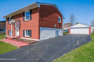 4513 Cod Dr in Louisville, KY - Building Photo - Building Photo