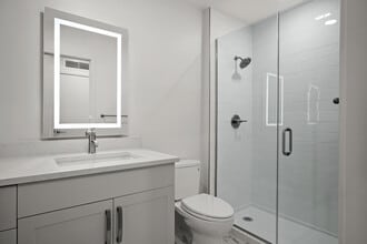The Residences at 801 East Whiting Street in Tampa, FL - Building Photo - Building Photo
