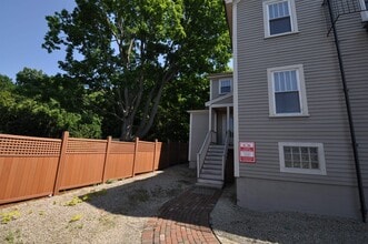 376 Main St in Nashua, NH - Building Photo - Building Photo