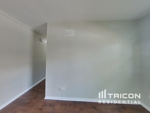 16744 90th Ave in Orland Hills, IL - Building Photo - Building Photo