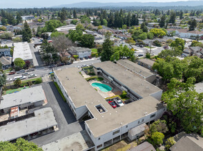 Palos Verdes Apartments in Redwood City, CA - Building Photo - Building Photo