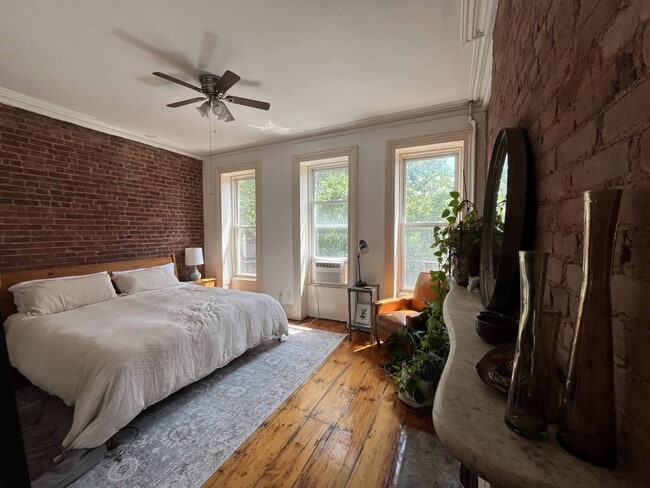 property at 85.5 Summit St