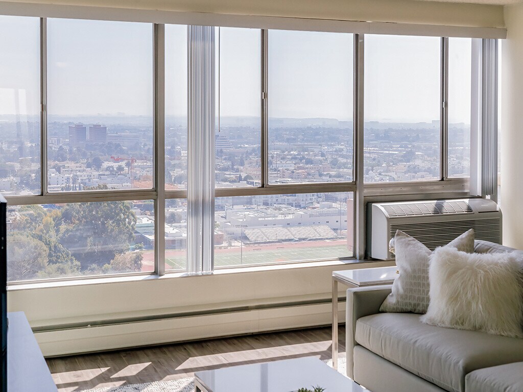 Barrington Plaza Los Angeles, CA Apartments