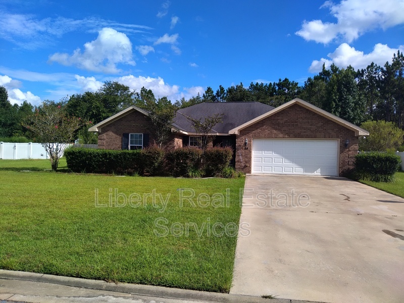 84 Timberland Dr NE in Ludowici, GA - Building Photo