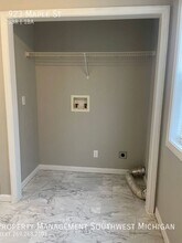 923 Maple St in Niles, MI - Building Photo - Building Photo