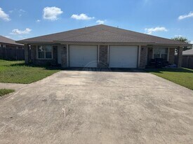 4303 Elms Run Cir in Killeen, TX - Building Photo